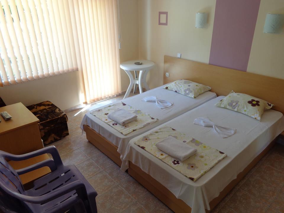 Guest Rooms Rusalka クラネヴォ エクステリア 写真