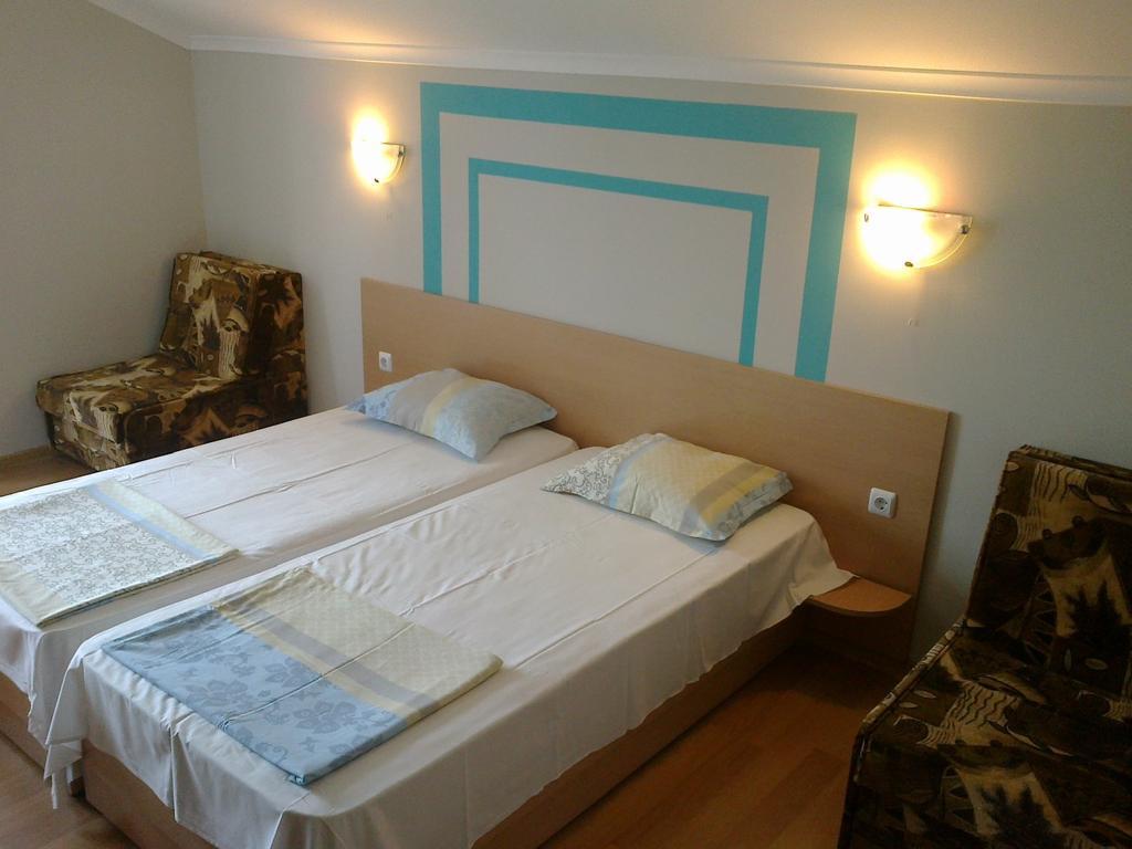 Guest Rooms Rusalka クラネヴォ エクステリア 写真