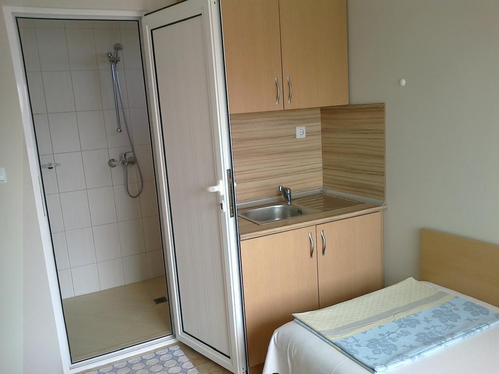 Guest Rooms Rusalka クラネヴォ 部屋 写真